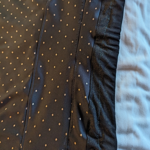 Tail Tech Golf Skort shorts. Black with Gold diamond design. Since large. - Picture 3 of 5